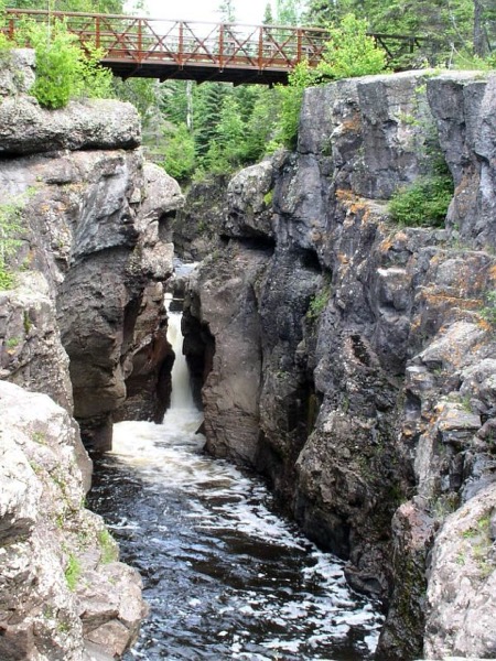 Superior Hiking Trail bridge over the Temperance River